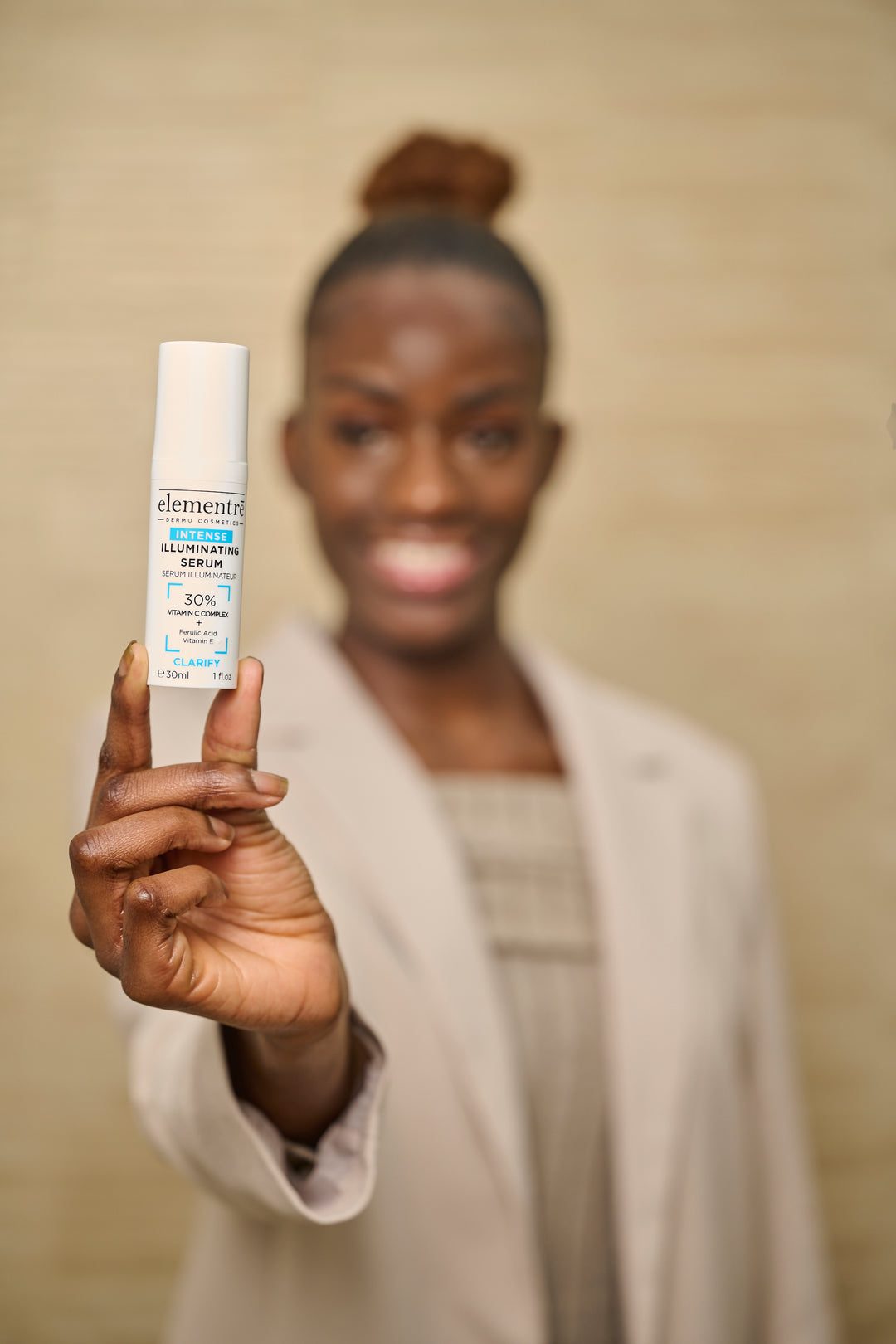 Illuminating serum